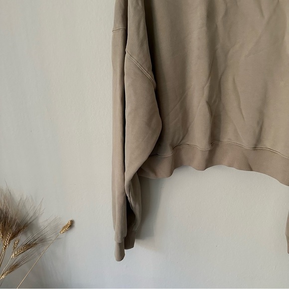 SKIMS
Taupe Terry Classic Crewneck Sweatshirt Size 4XL - Picture 4 of 10